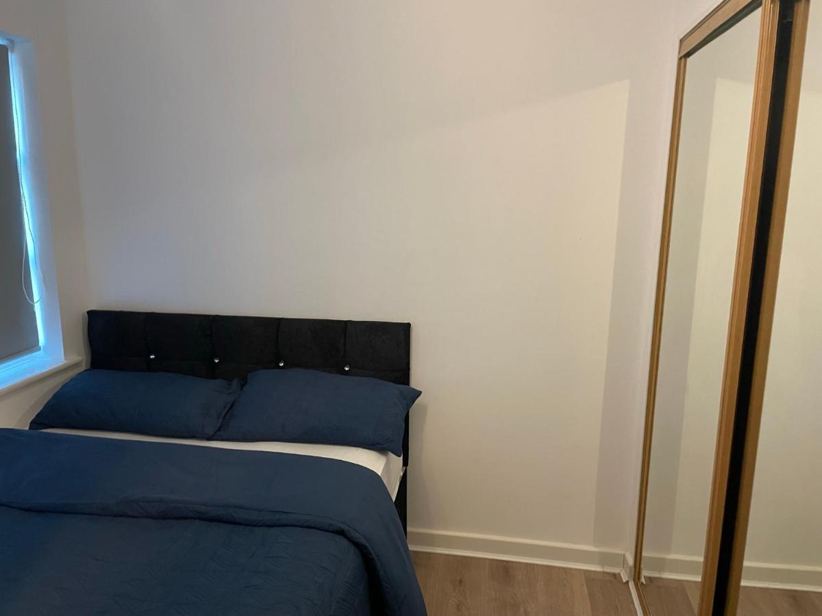 King Dems Home Dagenham Kültér fotó
