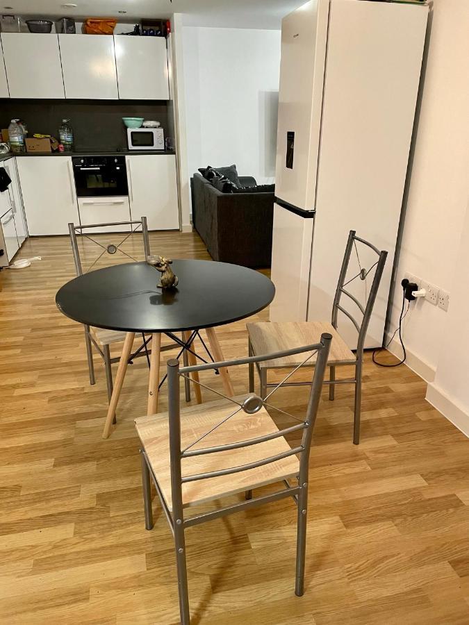 King Dems Home Dagenham Kültér fotó